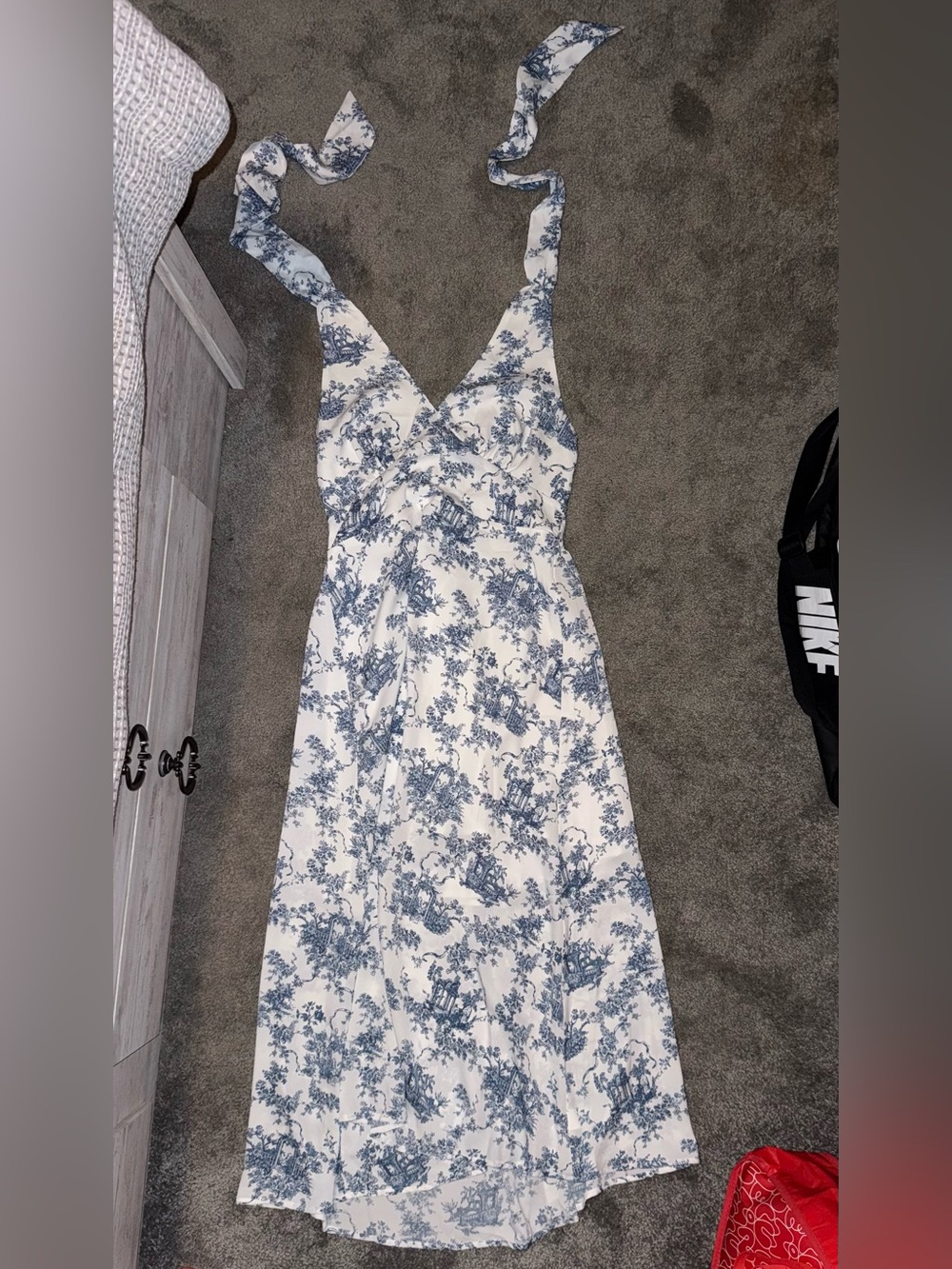 Cupshe White and Blue Toile Midi Dress - Picture 2 of 5